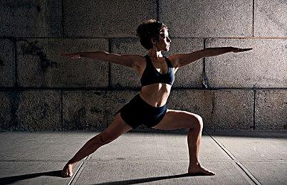 《妙探闯通关：魔鬼剧场》重制版现已正式推出并获好评